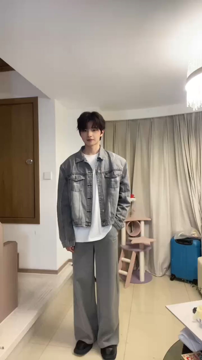 自我介绍.jpg